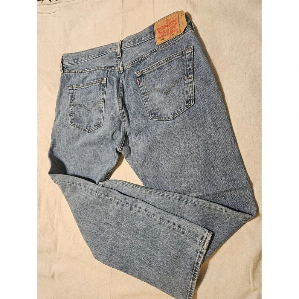 Levi's 501 Original Fit Jeans Mens 36x30 Medium Wash Blue Denim 00501-0000